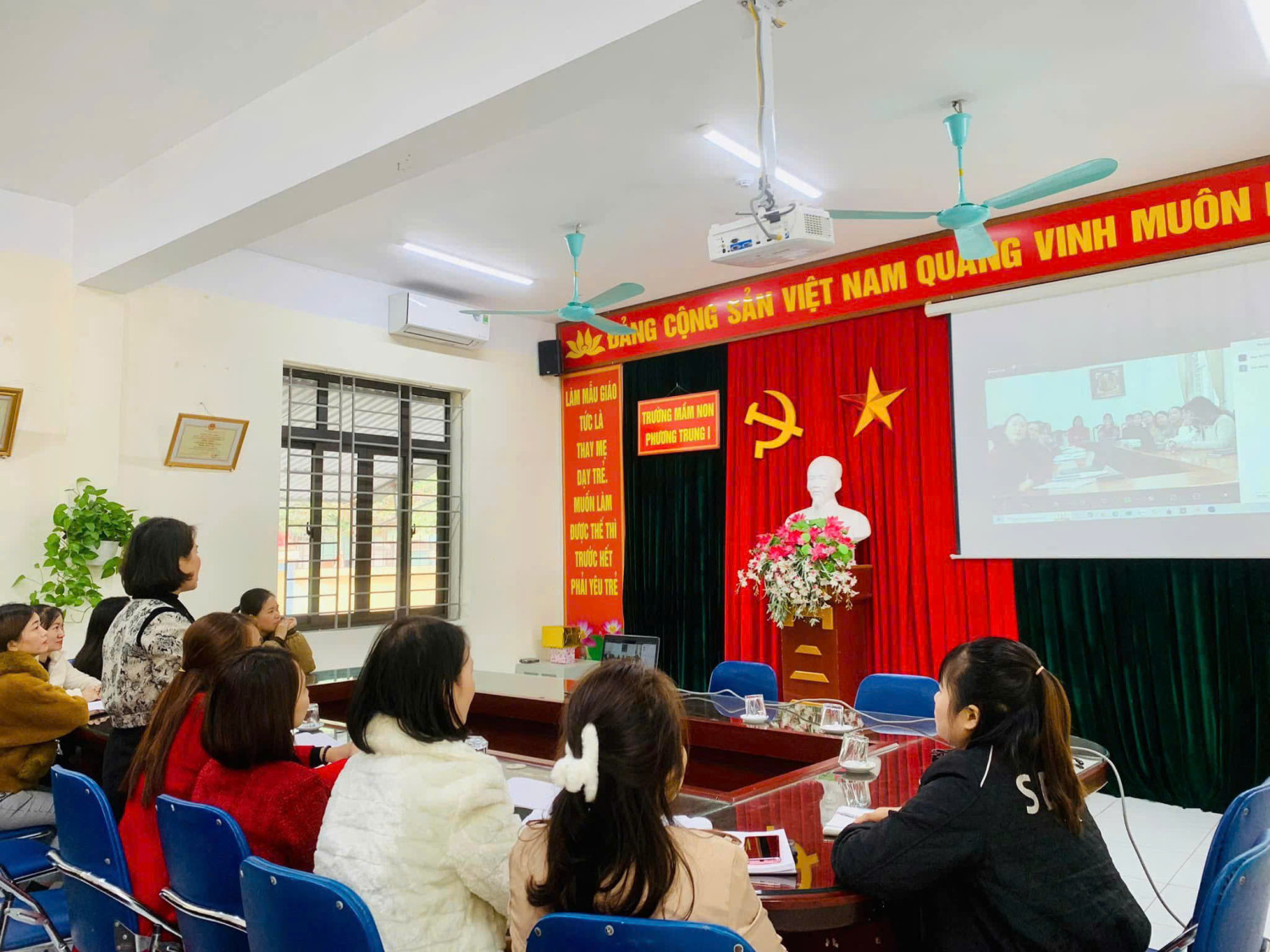 Buổi giao lưu gặp mặt trao đổi chuyên môn giữa 2 trường MN Phương Trung I và Mn Tây Tựu